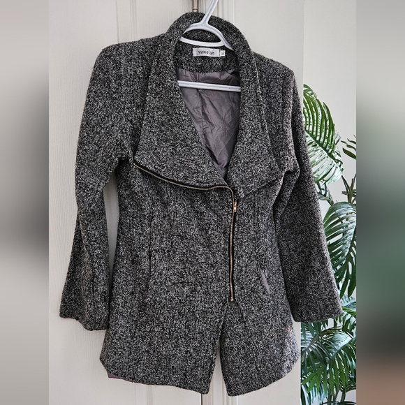 Apt. 9 Women's Black and Gray Teddy Jacket - Picture 5 of 5